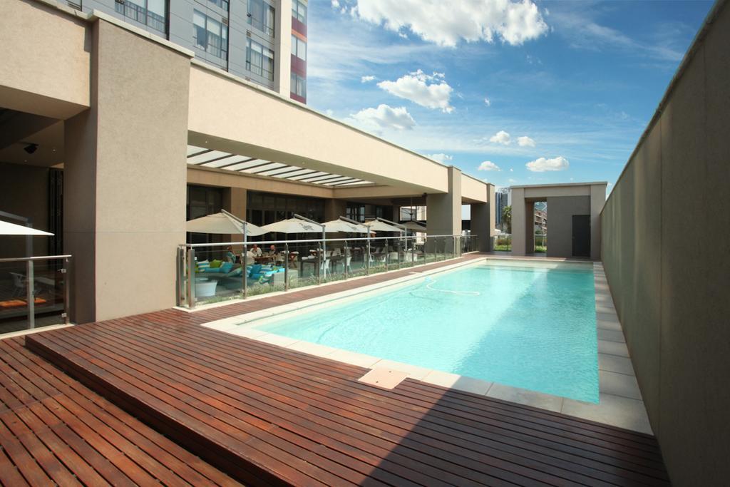 Sandton Skye Apartments Ngoại thất bức ảnh